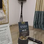 Enzo Cozyapartments-wilson Square Apartman