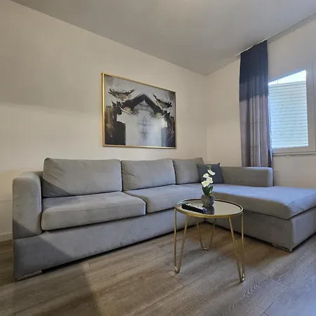 Enzo Cozyapartments-wilson Square Appartement